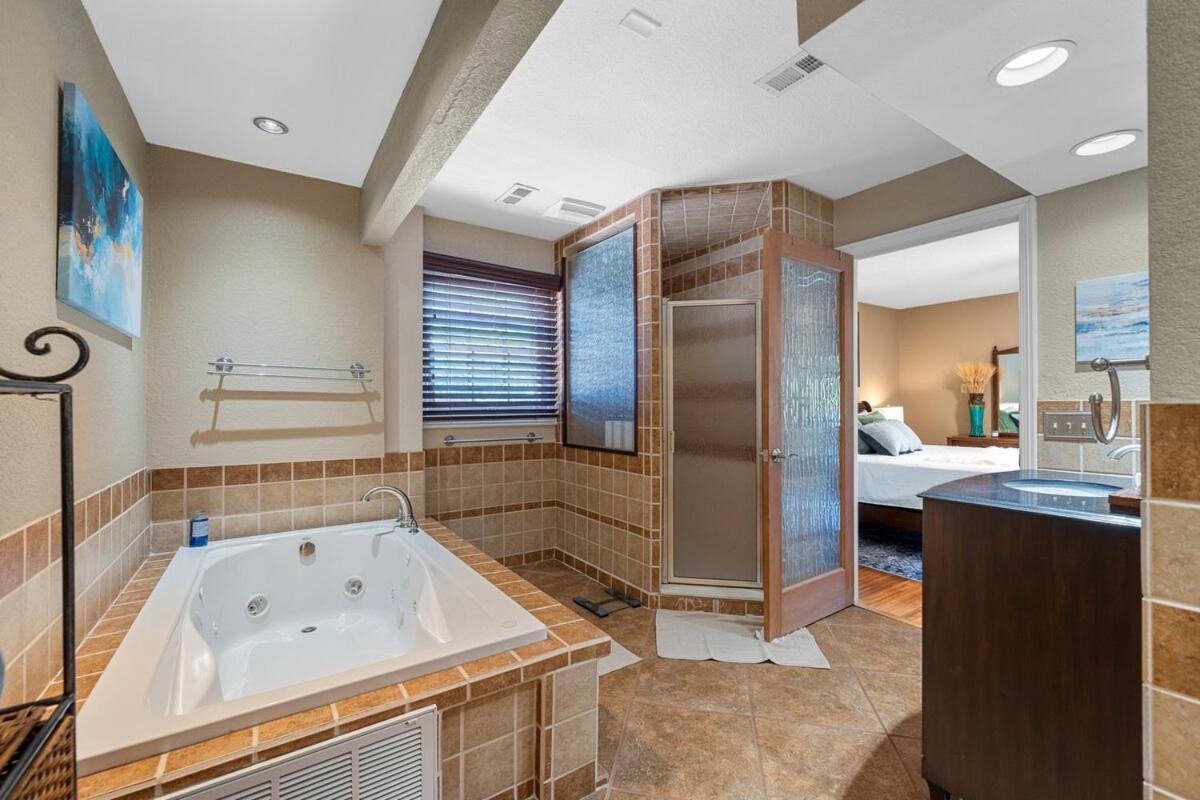 Steps To The Lake, Game Room & More! Sleeps 9 Lake Hamilton 外观 照片